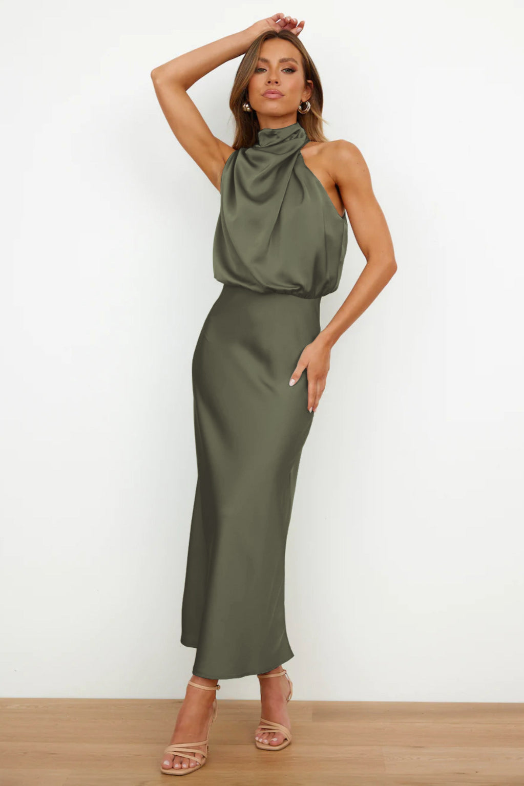 Robe élégante à col licou verte 