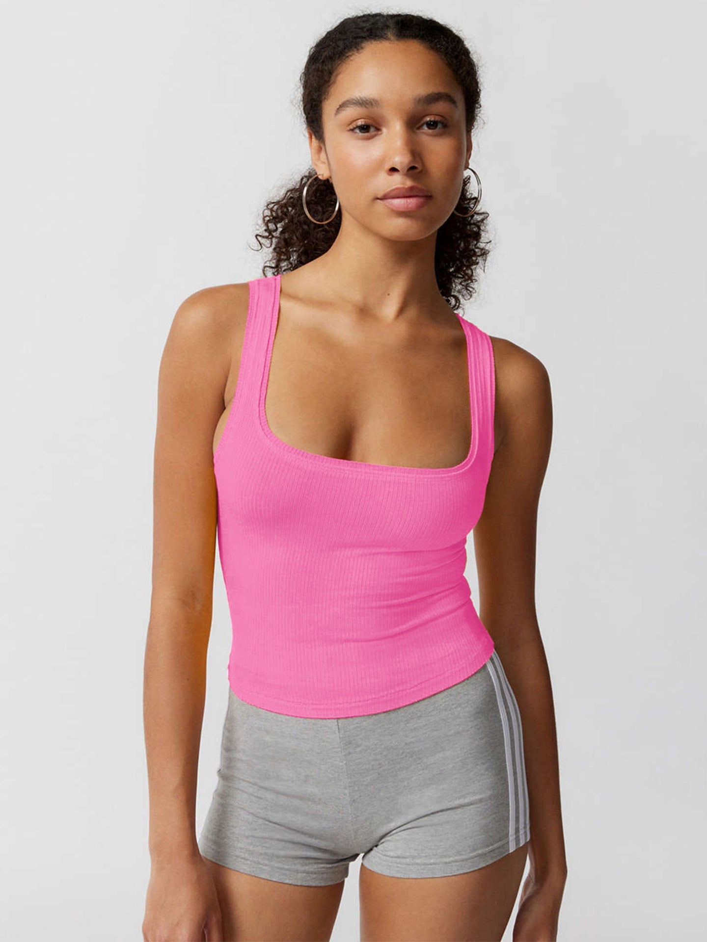 Haut court moulant sexy en tricot rose 