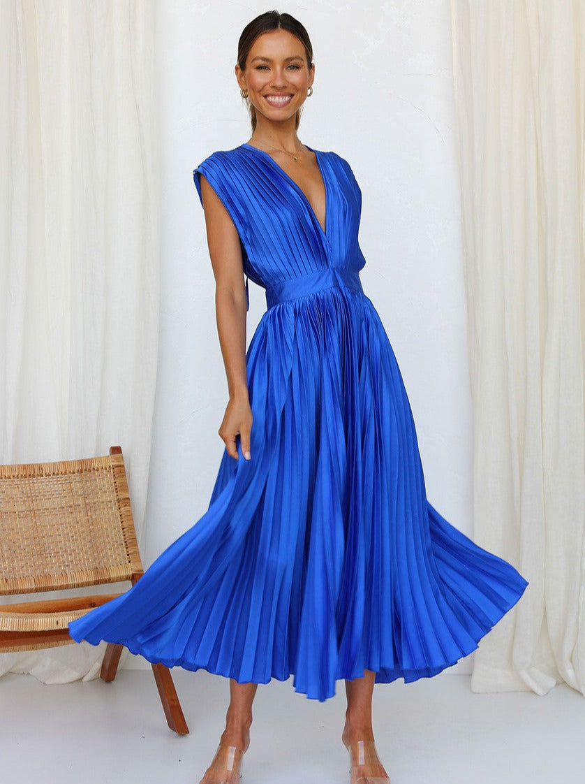 Robe plissée décontractée bleue à col en V 